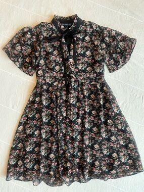 Signature Studio Black Floral Tie-Neck Mini Dress